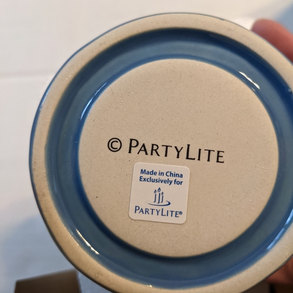 PartyLite Waves Votive or Tealight Holder - Picture 5 of 5